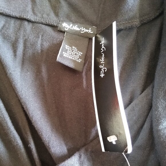 RGL New York black v neck shirt with sequences - Picture 4 of 6